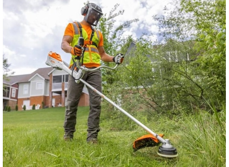 Мотокоса аккумуляторная Stihl FSА 135 (без акб и з/у) Мотокоса аккумуляторная Stihl FSА 135 (без акб и з/у)