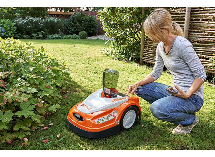 Газонокосилка-робот Stihl RМІ 422 Р Газонокосилка-робот Stihl RМІ 422 Р