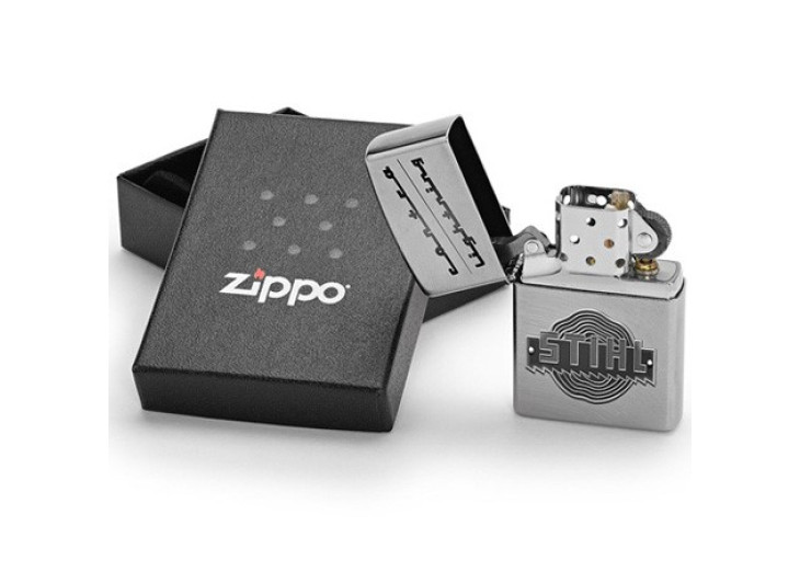 Бензиновая ретро зажигалка ZIPPO Бензиновая ретро зажигалка ZIPPO