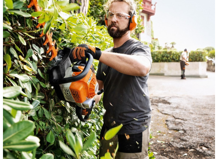 Мотоножницы бензиновые STIHL HS 82 Т Мотоножницы бензиновые STIHL HS 82 Т