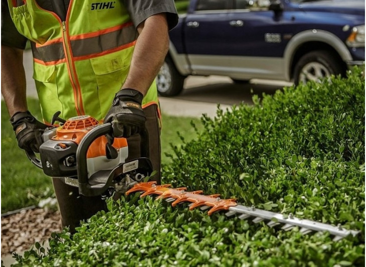 Мотоножницы бензиновые STIHL HS 82 Т Мотоножницы бензиновые STIHL HS 82 Т
