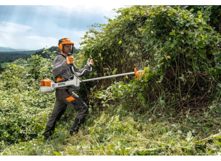 Новый и мощный кусторез STIHL FS 351 L