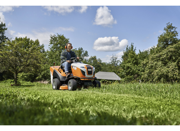 Трактор-газонокосилка STIHL RT 5097.1 Z Трактор-газонокосилка STIHL RT 5097.1 Z