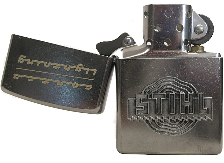 Бензиновая ретро зажигалка ZIPPO Бензиновая ретро зажигалка ZIPPO